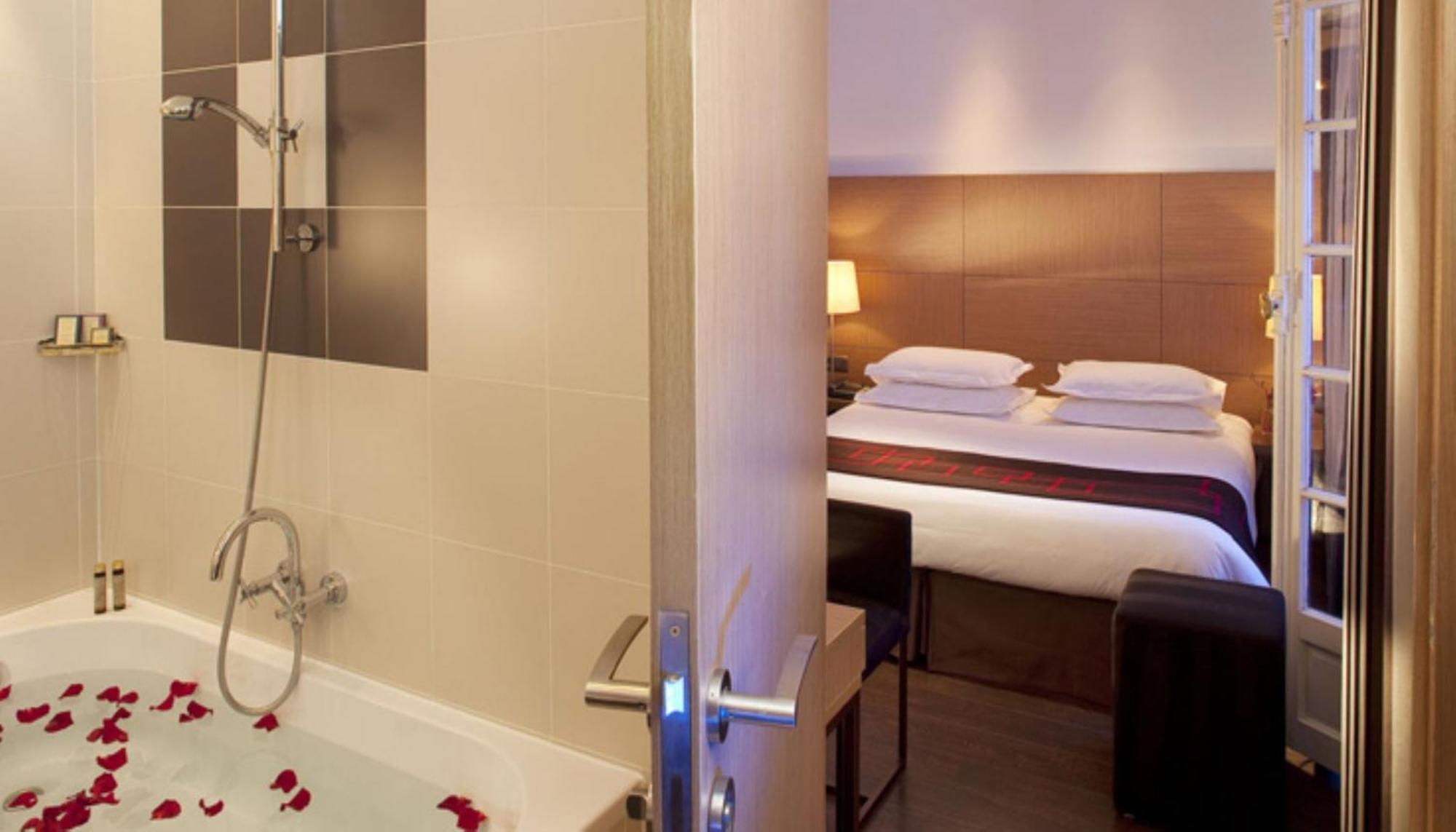 Deluxe Double or Twin Room,1208559121:JPEG